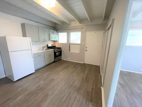 1135 Rycroft St, Honolulu, HI 96814