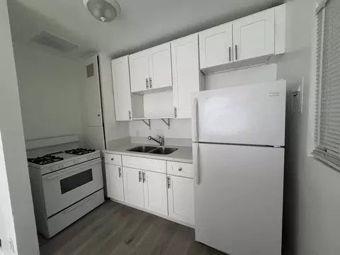 12044 Culver Blvd, Los Angeles, CA 90066