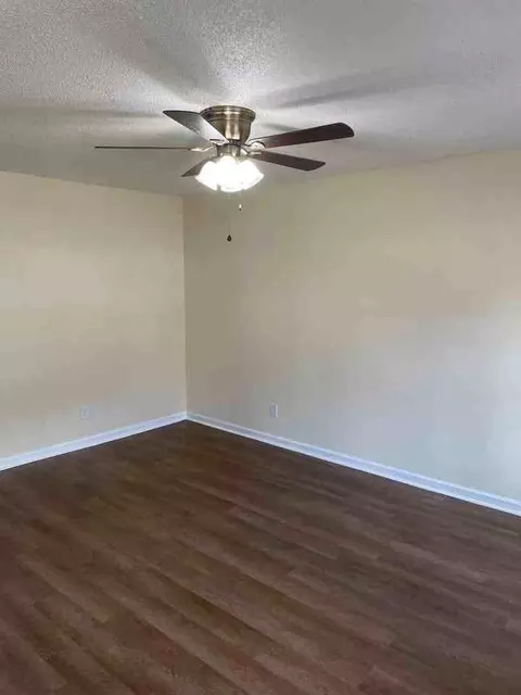Cambridge Dr, Zebulon, NC 27597