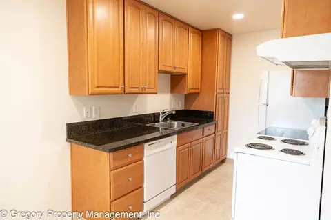 1817 Central Ave, Alameda, CA 94501