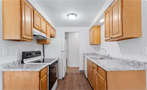 755 SE Hogan Rd, Gresham, OR 97080 photo 4