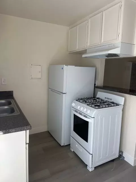11434 Calvert St, Los Angeles, CA 91606