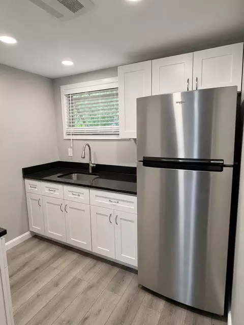 3548 Lafayette Rd, Portsmouth, NH 03801