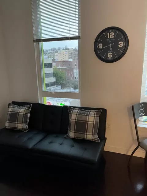 11 W Mercer St, Seattle, WA 98119