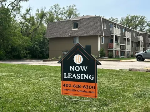 4921 Copper Creek Rd, Omaha, NE 68157