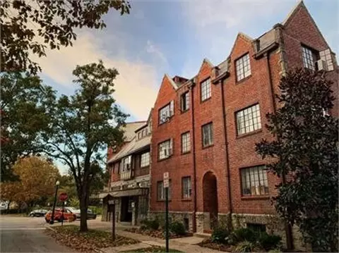 6600 Chestnut St, Mariemont, OH 45227