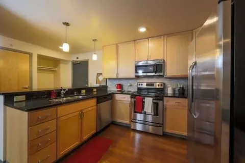 626 The Roundhouse, Madison, WI 53703