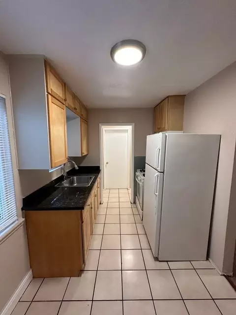 7828 International Blvd, Oakland, CA 94621