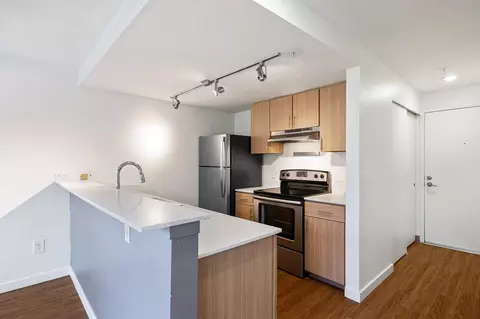 3236 SW Avalon Way, Seattle, WA 98126