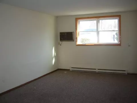 147 Allen St, Springfield, MA 01108 photo 3