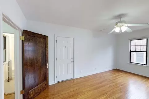 4451 S Greenwood Ave, Chicago, IL 60653