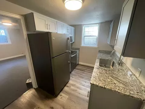 913 S 1st Ave, Sioux Falls, SD 57104