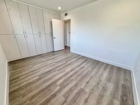 117 N Hamilton Dr, Beverly Hills, CA 90211 photo 21