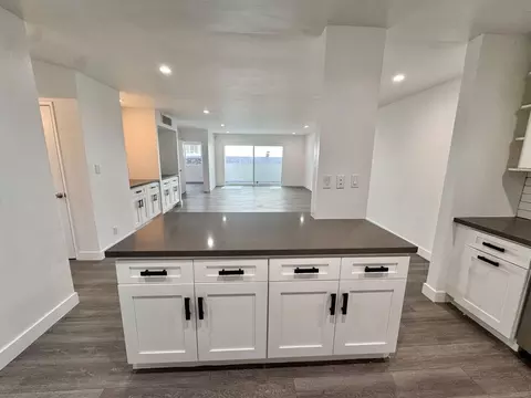117 N Hamilton Dr, Beverly Hills, CA 90211 photo 6