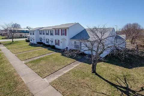 Cynthia Dr, Louisville, KY 40291