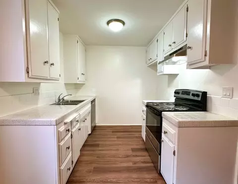 308 W Queen St, Inglewood, CA 90301 photo 13