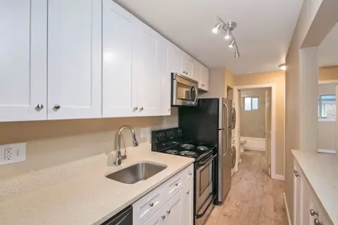 3939 15th Ave S, Seattle, WA 98108
