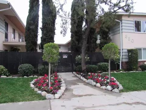 850 S Rosemead Blvd, East Pasadena, CA 91107