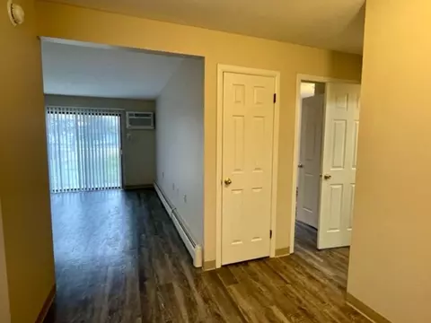 2935 Oak Valley Ave SW, Wyoming, MI 49519