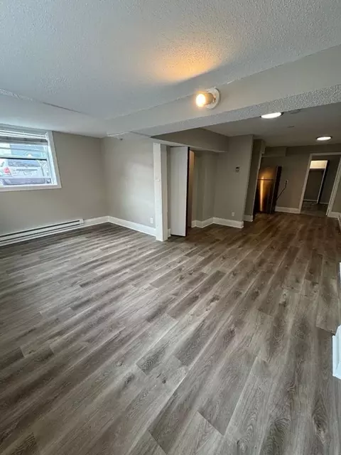 116 Oak Grove St, Minneapolis, MN 55403