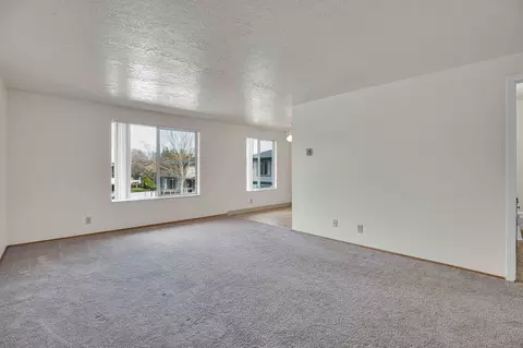 298 Triple Tree Cir N, Keizer, OR 97303