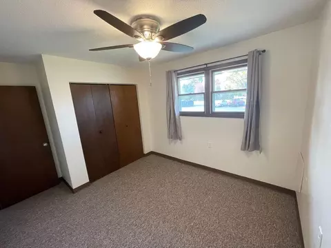 800 Fairfield Dr, Platteville, WI 53818