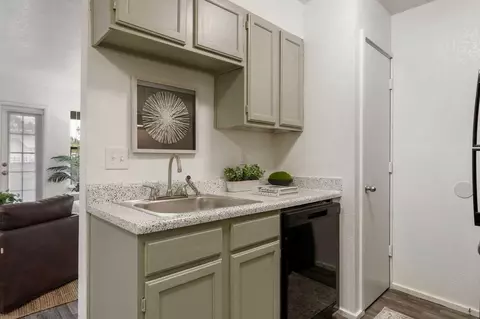 3001 Oak Tree Ave, Norman, OK 73072 photo 8