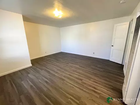 4 Howard Ave, Burlingame, CA 94010