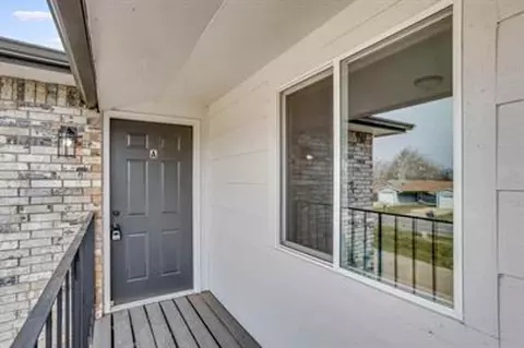 1515 El Monte St, Wichita, KS 67216