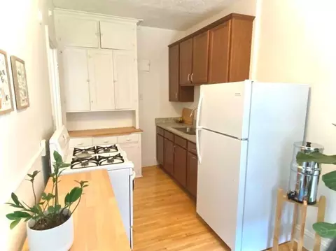 136 Western Ave N, Saint Paul, MN 55102
