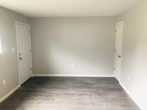 2232 Hanser Dr, Covington, KY 41011