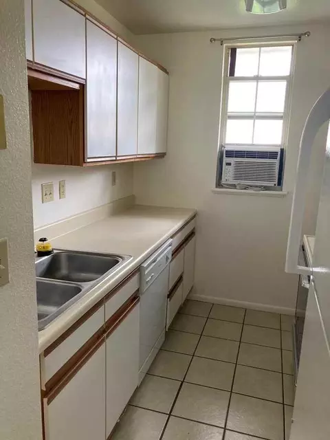 1100 Sir Galahad Dr, Lafayette, CO 80026