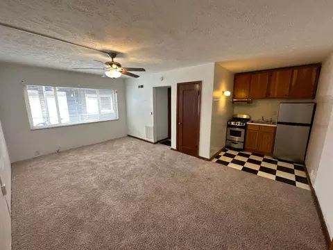 2228 N High St, Columbus, OH 43201