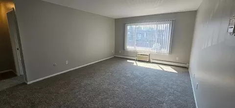 135 N River Rd, Mount Clemens, MI 48043