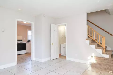 322 Clarence St, Charlotte, NC 28216
