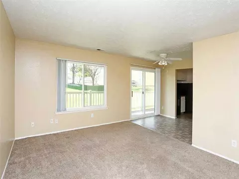 9670 Berry Plz, Omaha, NE 68127 photo 7