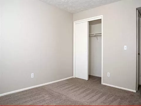 9670 Berry Plz, Omaha, NE 68127 photo 42
