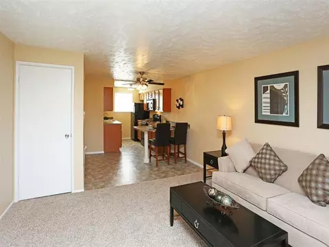 9670 Berry Plz, Omaha, NE 68127 photo 15