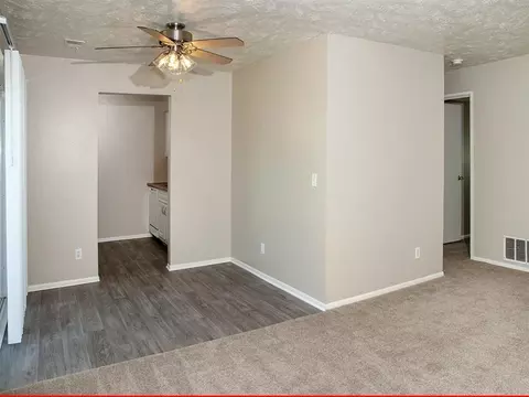 9670 Berry Plz, Omaha, NE 68127 photo 6