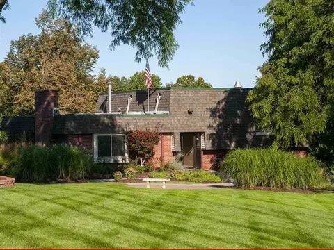 9670 Berry Plz, Omaha, NE 68127 photo 12