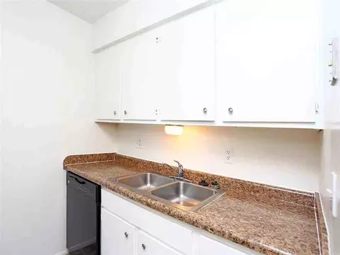 9670 Berry Plz, Omaha, NE 68127 photo 33
