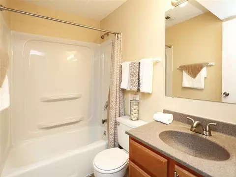 9670 Berry Plz, Omaha, NE 68127 photo 31