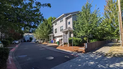 16906 NE Halsey St, Portland, OR 97230