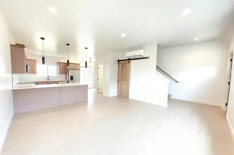 3215 W 7th Ave, Kennewick, WA 99336