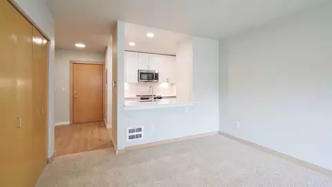 521 S Weller St, Seattle, WA 98104 photo 8