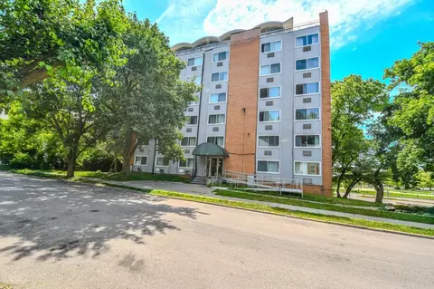 848 Riverview Ter, Dayton, OH 45402
