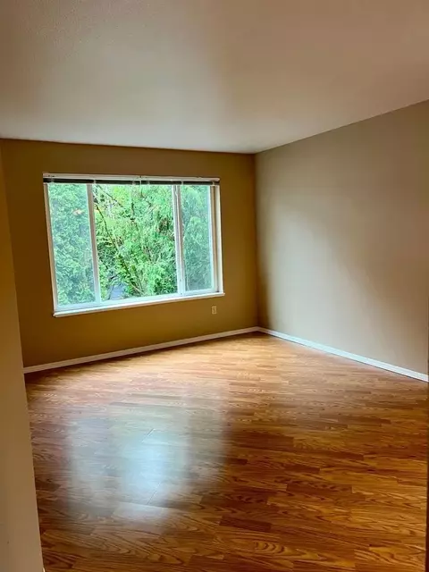9514 8th Ave NW, Seattle, WA 98117