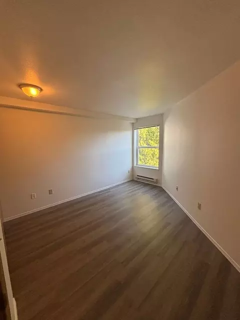 9514 8th Ave NW, Seattle, WA 98117
