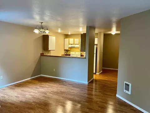 9514 8th Ave NW, Seattle, WA 98117