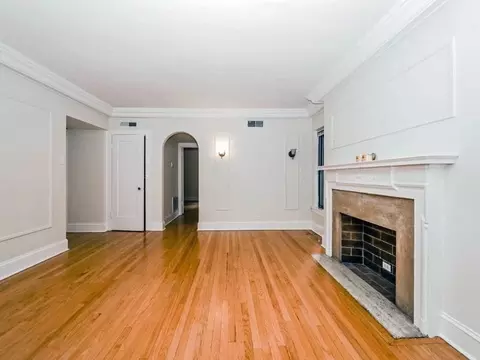215 E Chestnut St, Chicago, IL 60611 photo 37